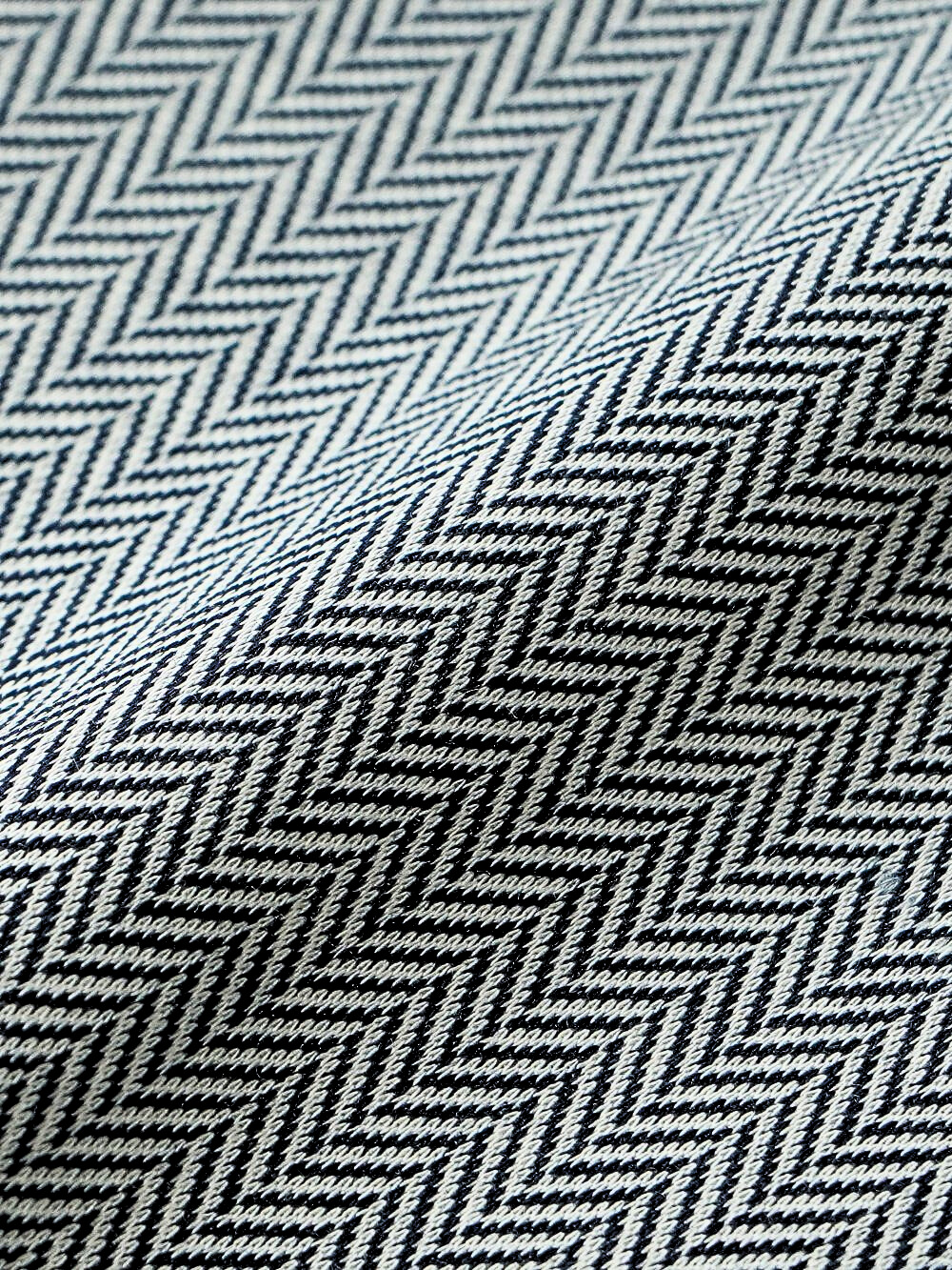 Non-Iron Stretch Gray Herringbone Print Shirt - Image 11