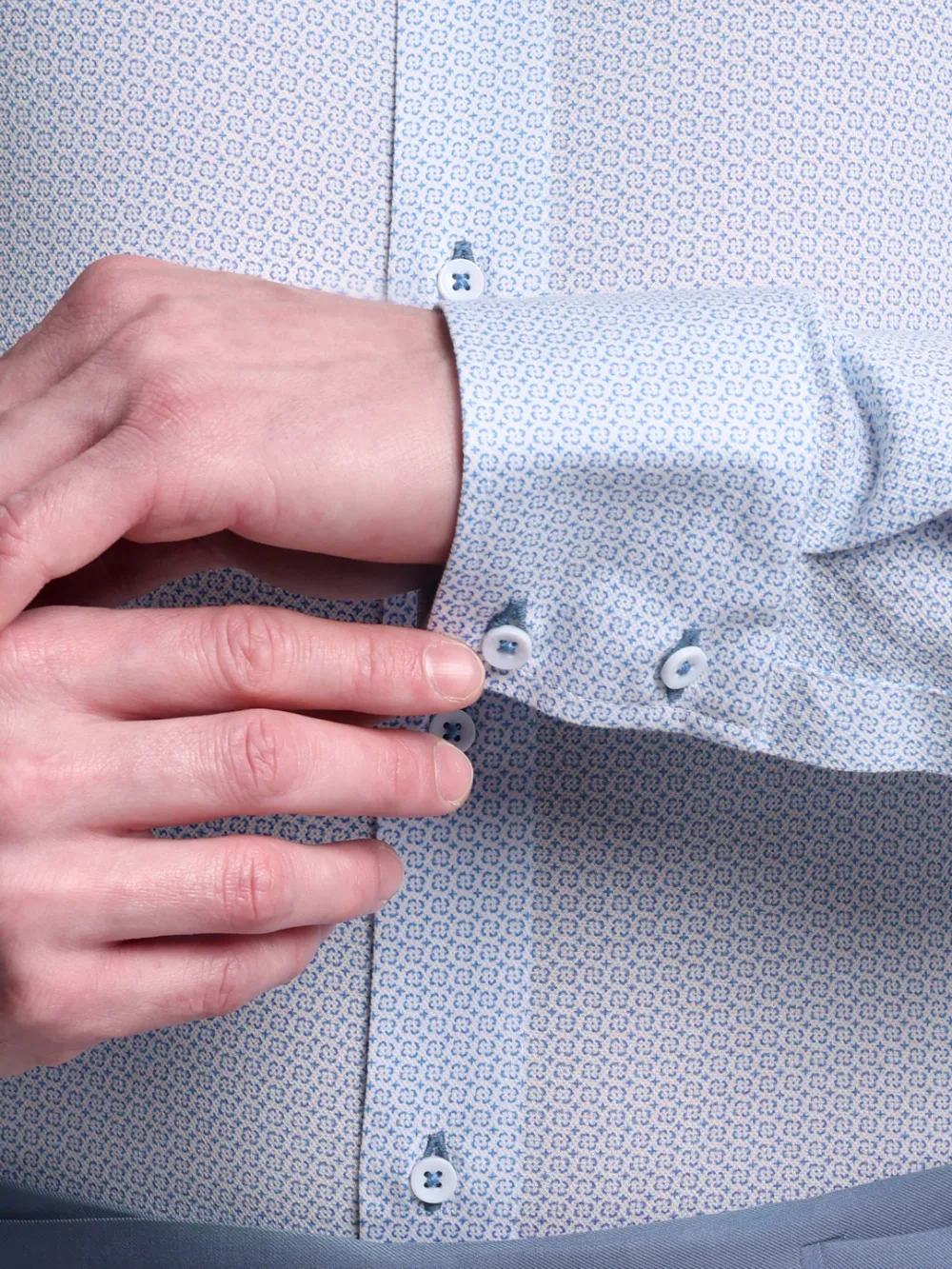 Non-Iron Cotton Stretch Frosty Dews Shirt - Image 10