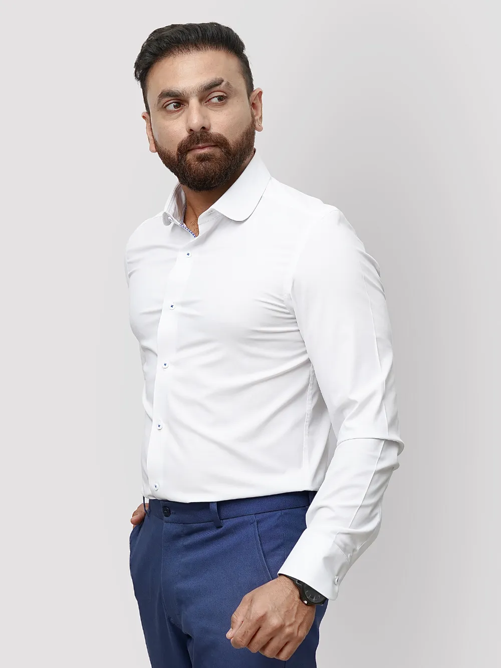 Non-Iron Stretch White Shirt with a Blend of Bamboo Fibre - Image 4