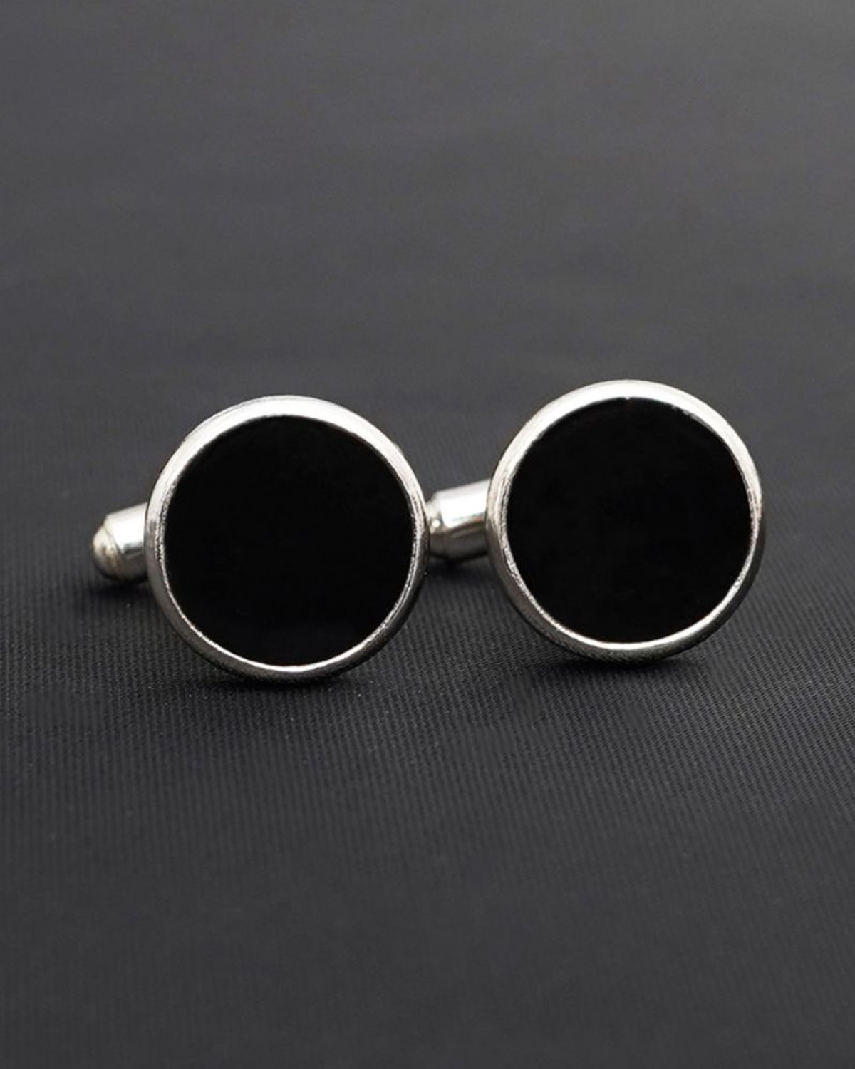 Solid Black colored cufflinks - round shaped