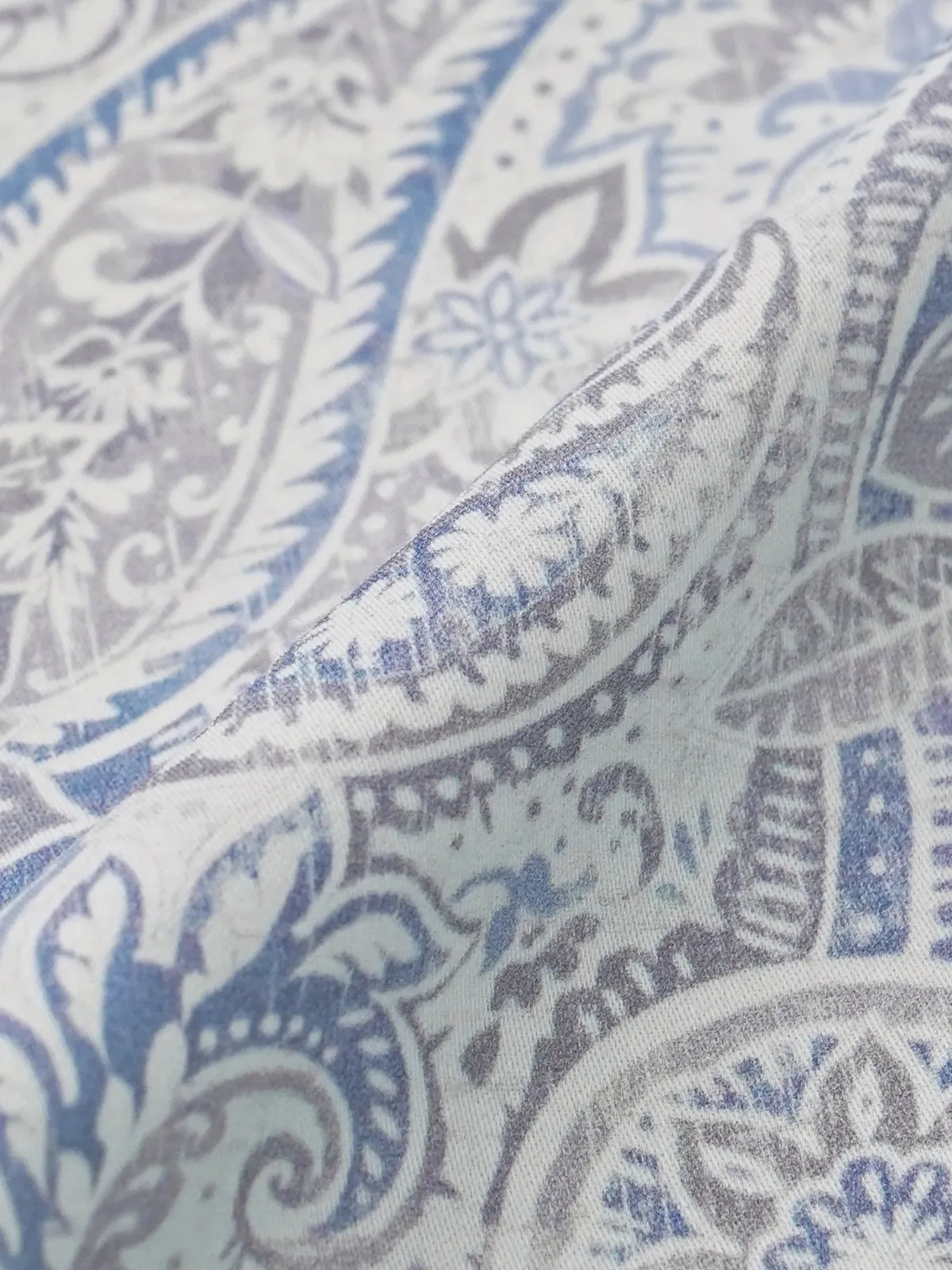 Classic Paisley - Bock Print Style Kashmir Shirt