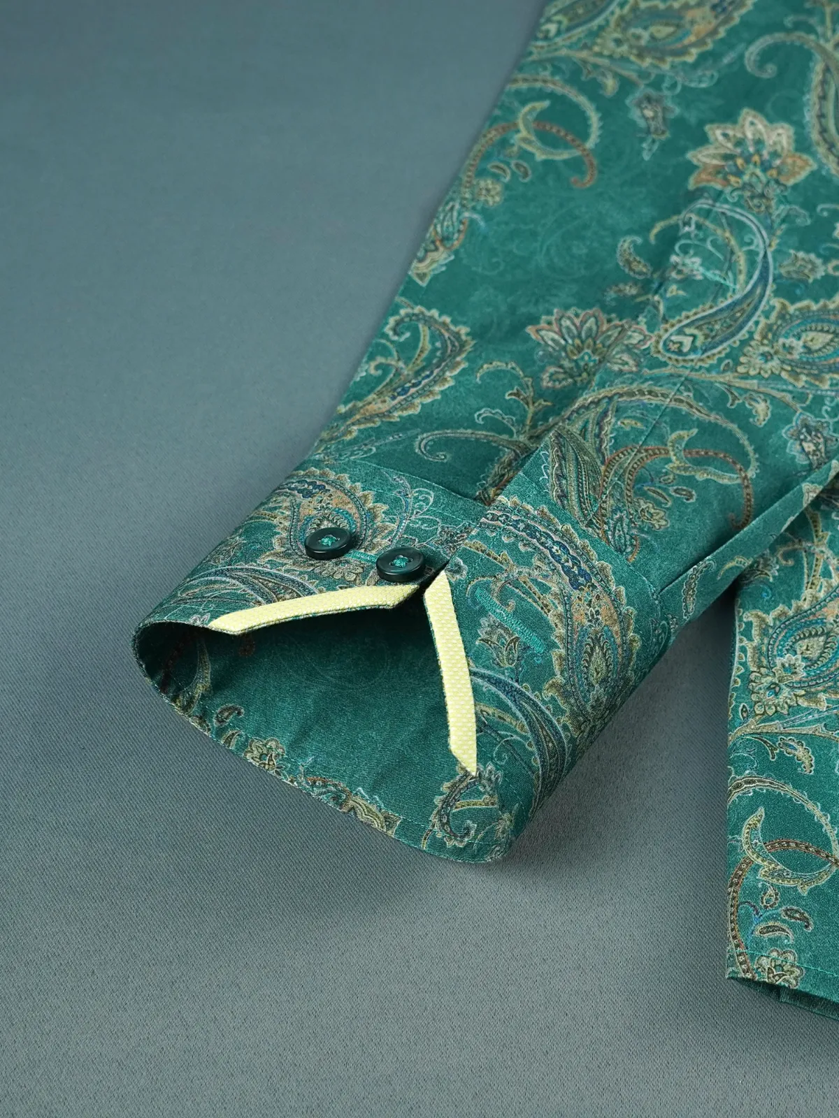 Dark Green Venin Shirt with Paisley Print