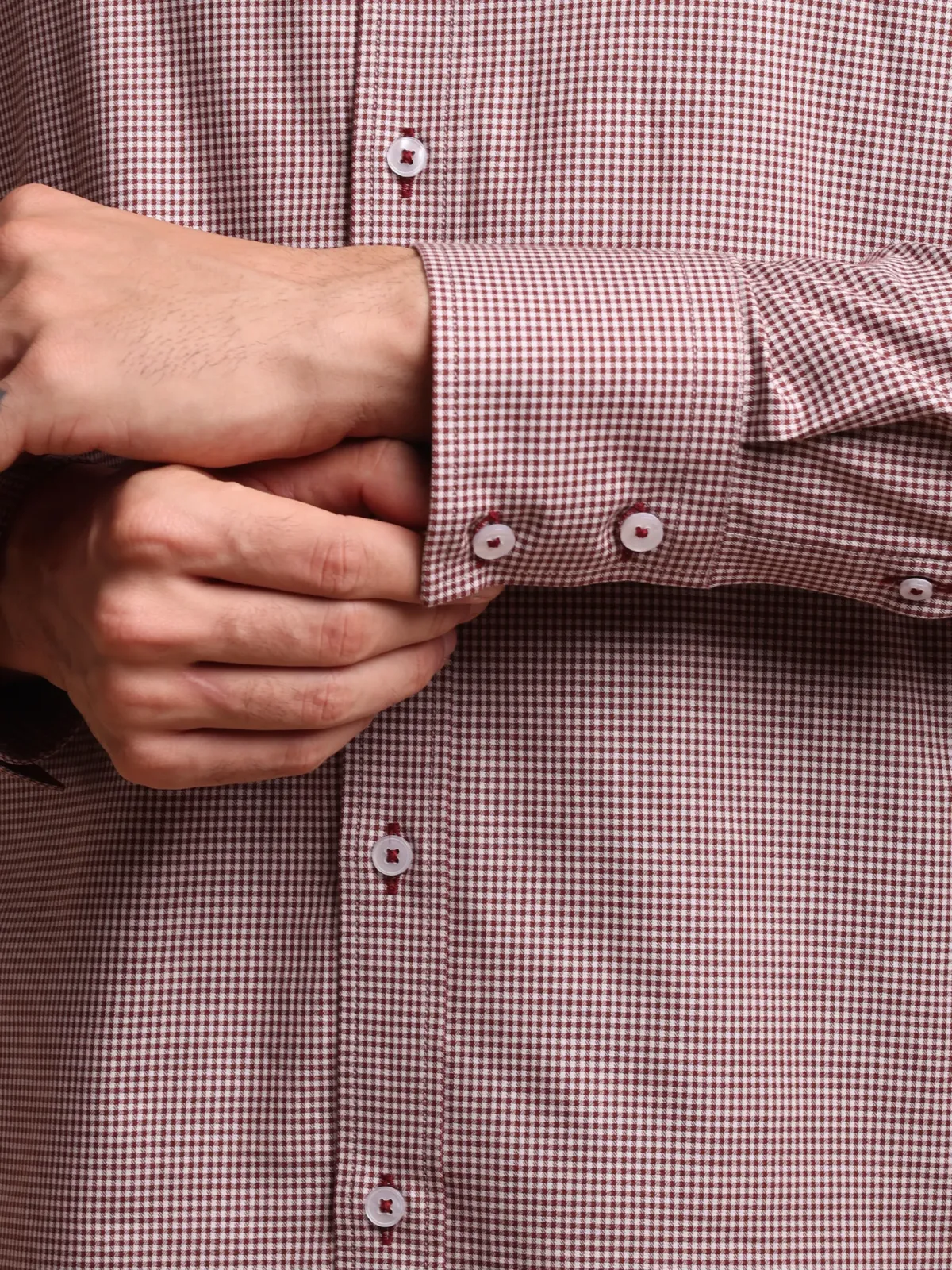Non Iron Cotton Maroon Hound's Tooth Shirt - Twill weave