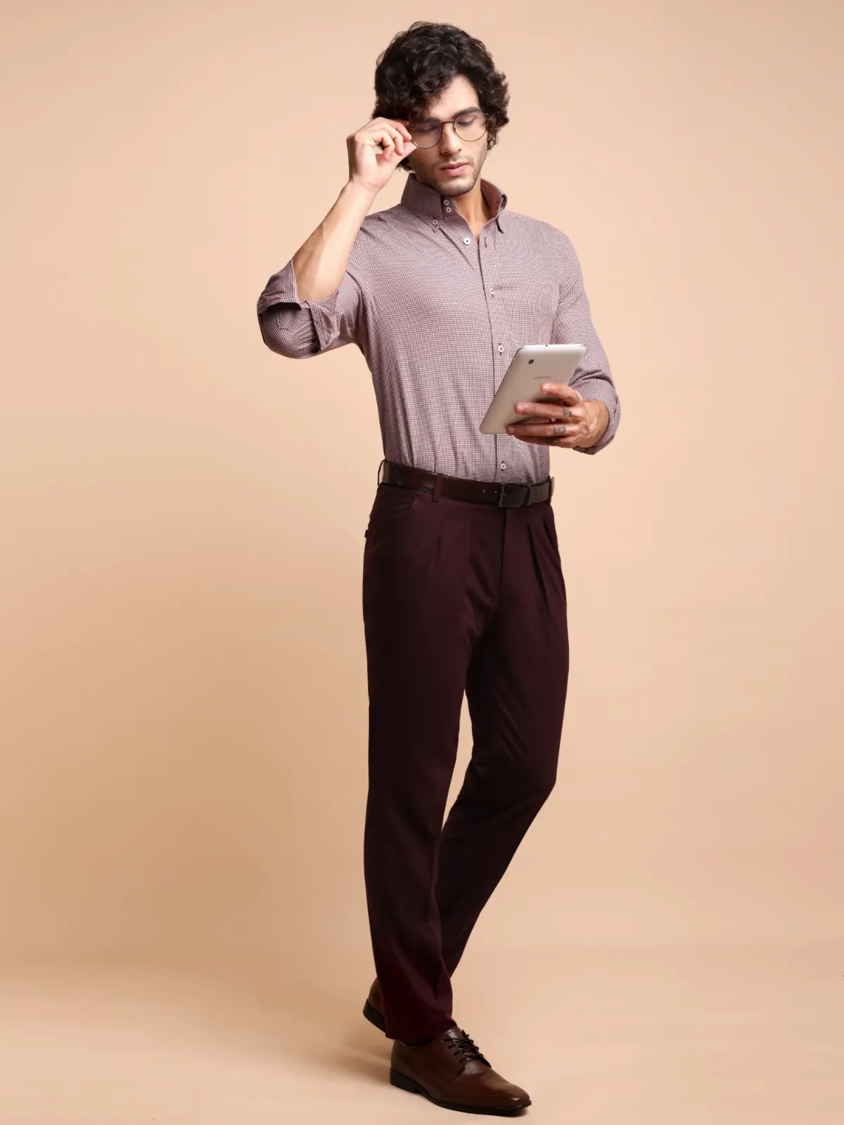 Non Iron Cotton Maroon Hound's Tooth Shirt - Twill weave