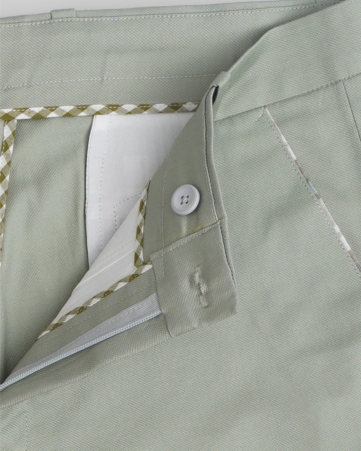 Cotton Short with Jacquard Weave and Extra Stretch - Light Pistachio
