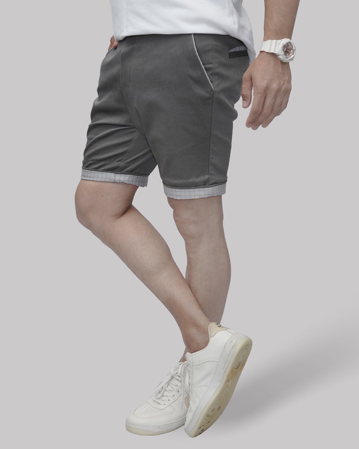 Cotton Short with Jacquard Weave and Extra Stretch - Charcoal Elegance