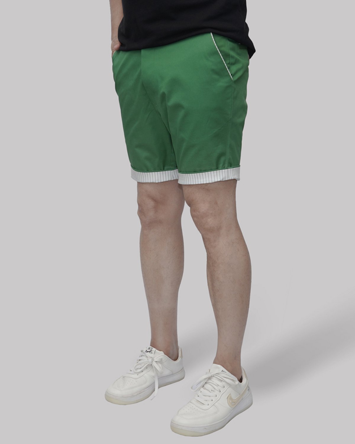 Cotton Short with Plain Weave and Extra Stretch - Olive