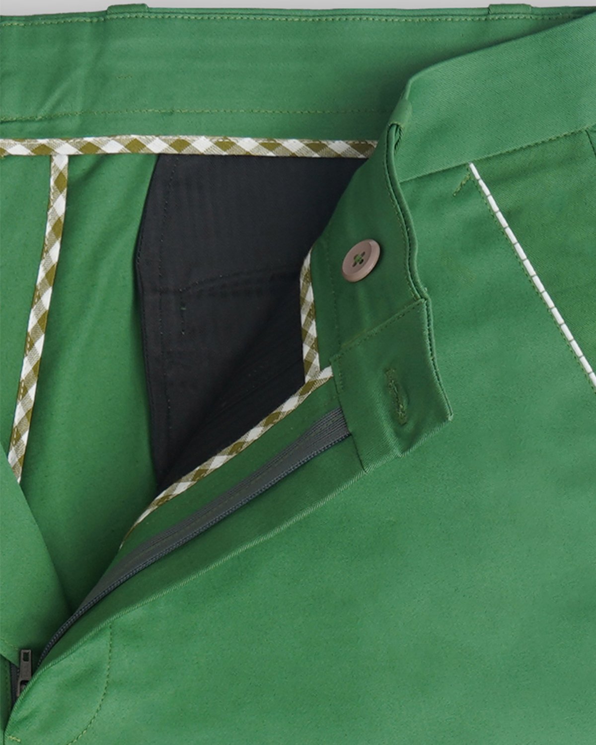 Cotton Short with Plain Weave and Extra Stretch - Olive