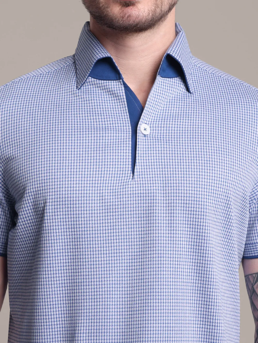 Ritz Exclusive: Hound's Tooth One-Piece Collar Smart Polo