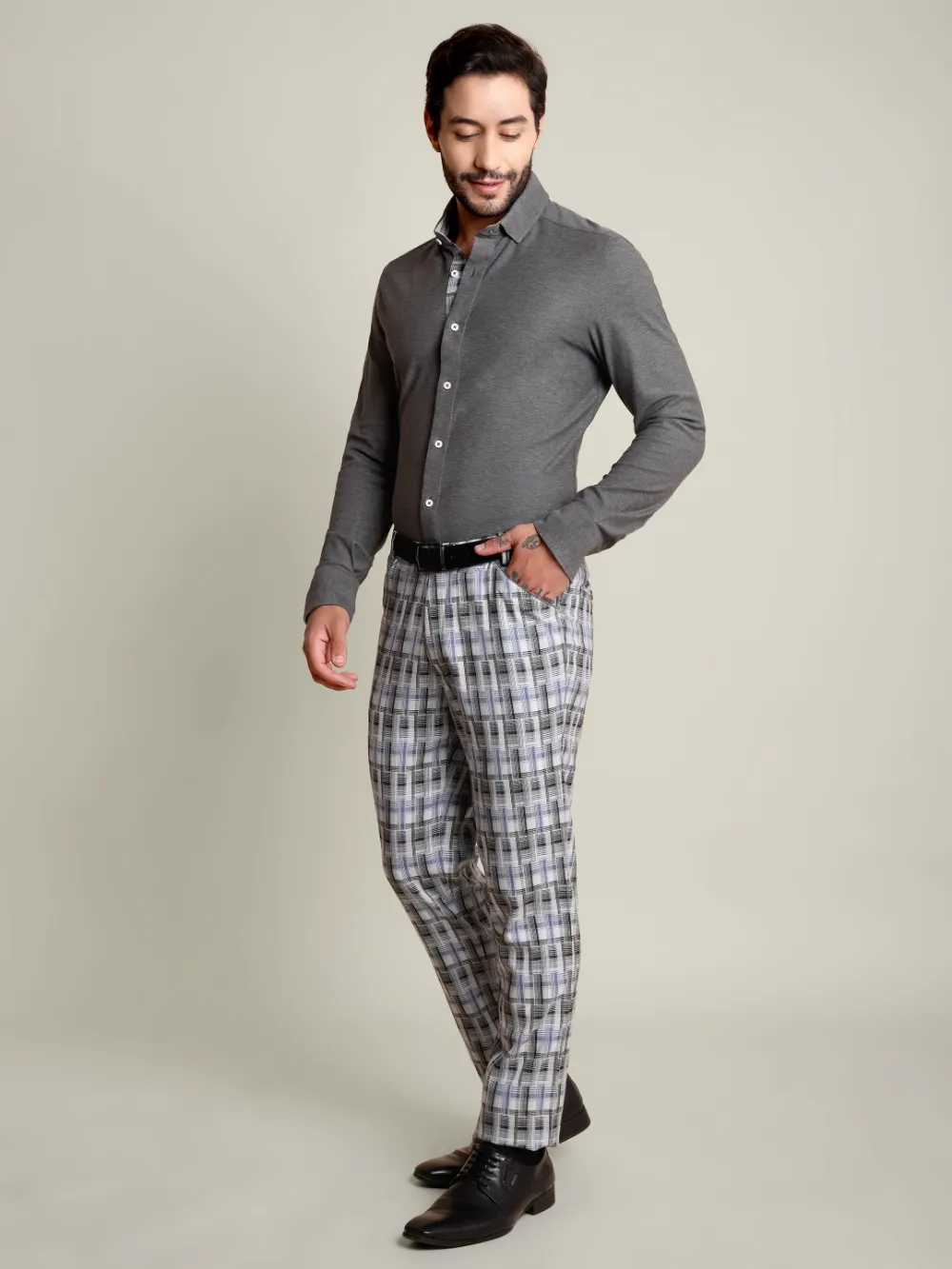 Non-Iron Solid Gray Shirt With 100% Cotton Fabric - Extra Stretch