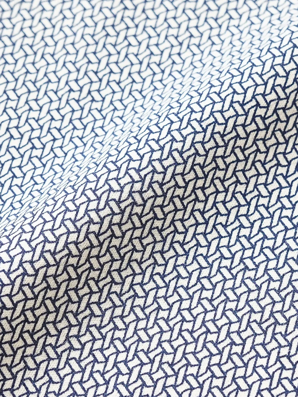 Non-Iron Stretch Navy Geometry Shirt - Knitted Weave