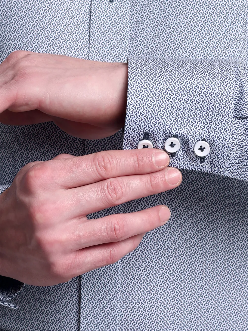 Non-Iron Stretch Navy Geometry Shirt - Knitted Weave