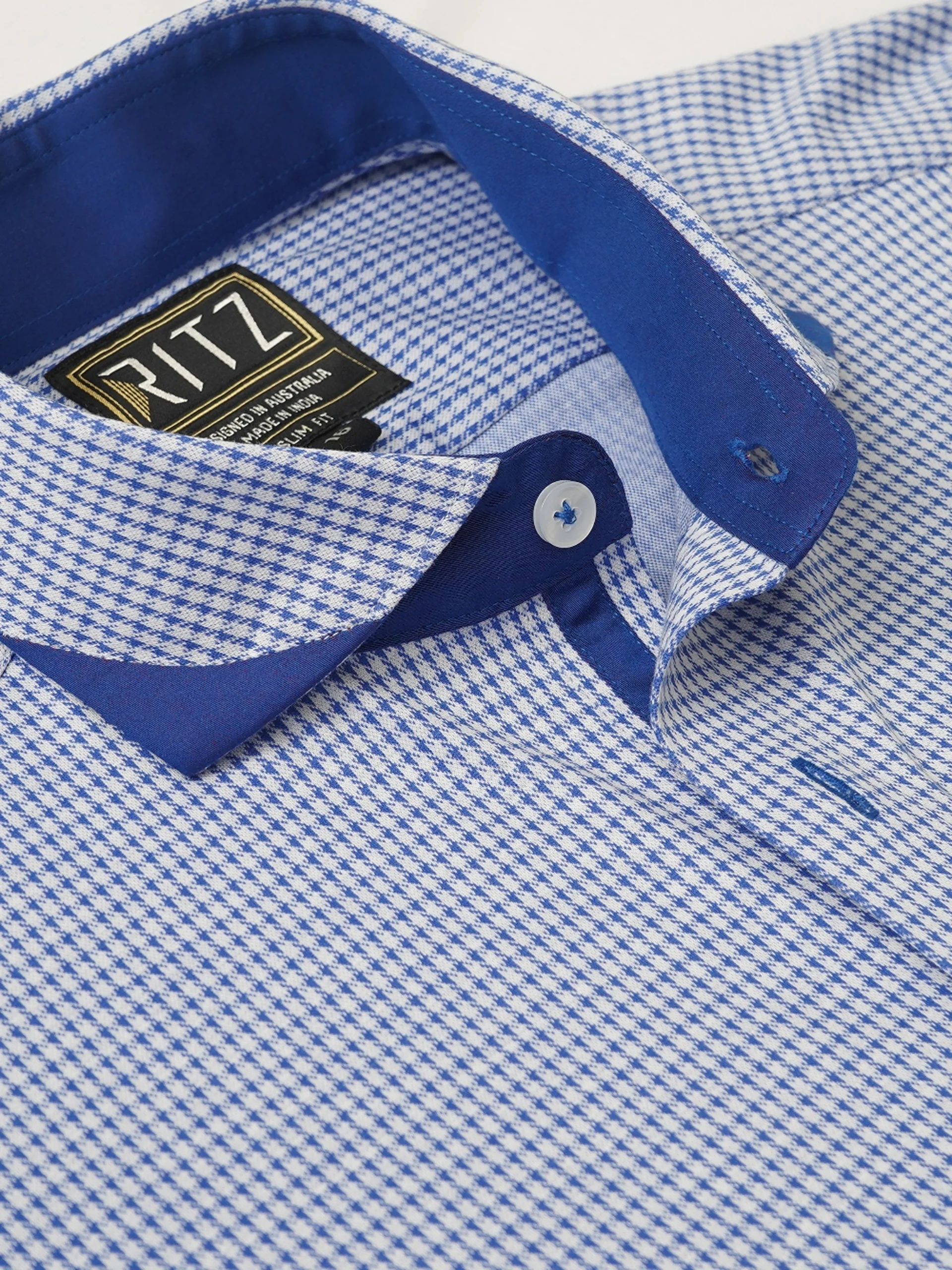 Blue and White Hound's-tooth Shirt - Knitted Weave